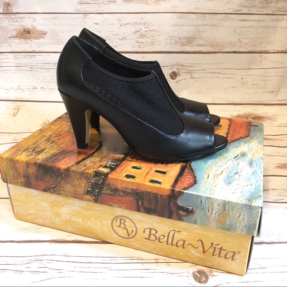 NIB Bella Vita Ninette peep toe heel